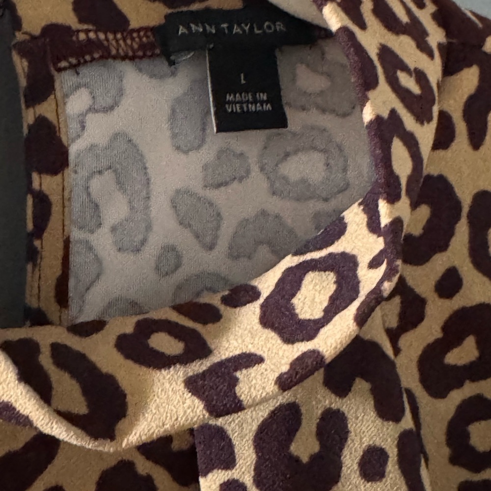 Ann Taylor Brown Leopard Print Blouse - Picture 4 of 6